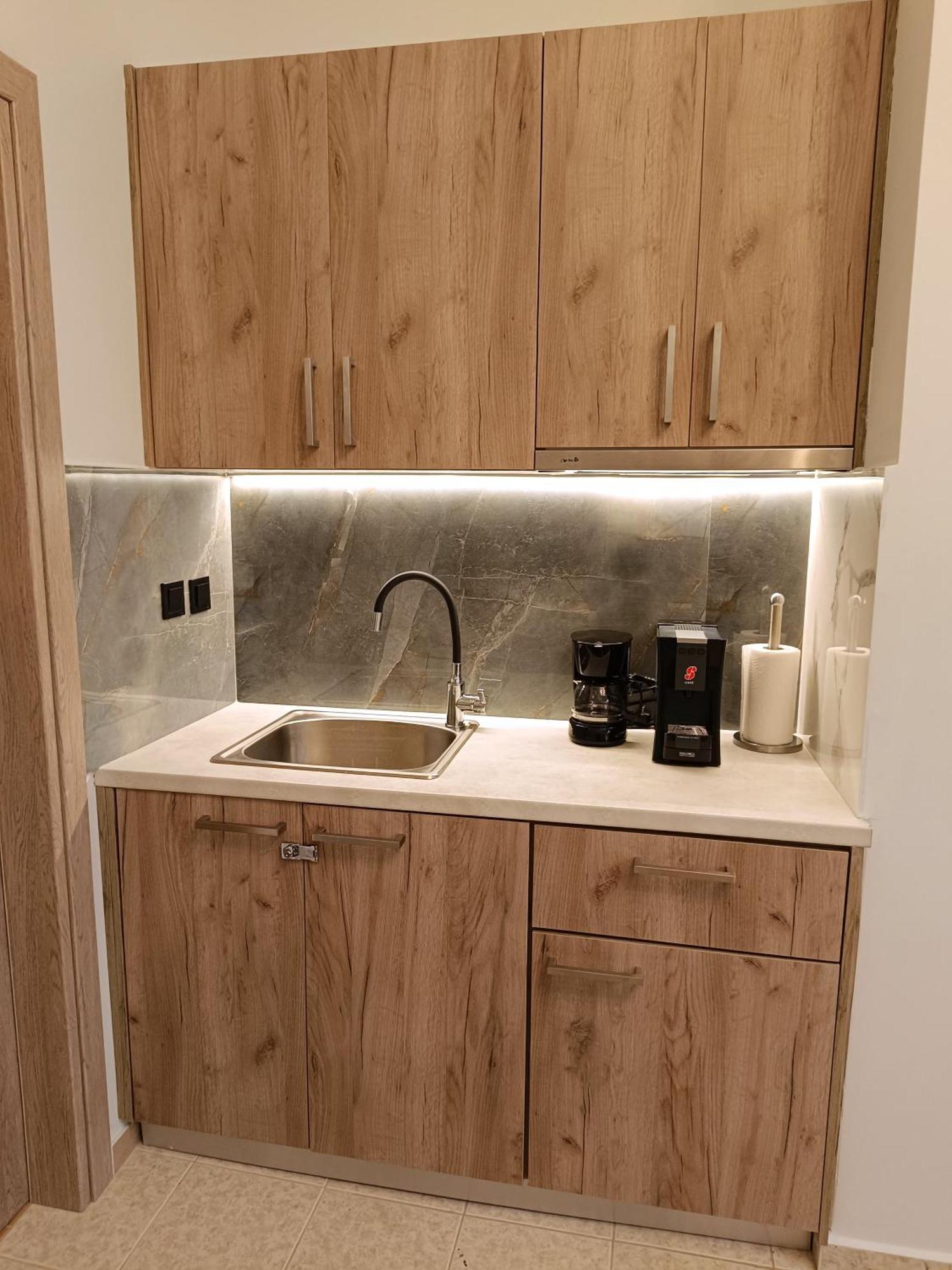 Giorgio Patrasso - Micro Apartment In The Center Of Patras Exterior foto